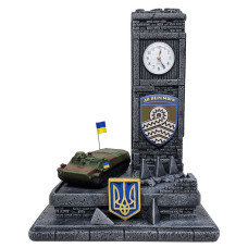 Сувенір патріотичний годинник настільний "Український тягач МТ-ЛБ" №1 гіпс, подарунковий сувенір